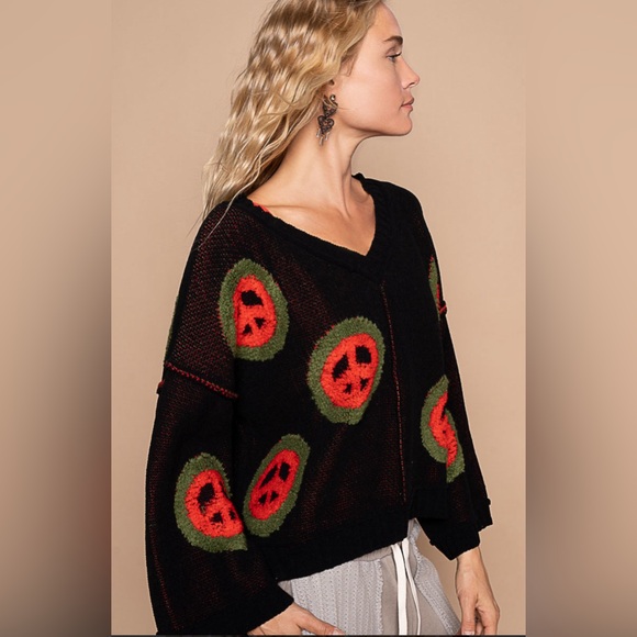 #071 Sale! POL 3 Left! Peace Sweater - Picture 4 of 6
